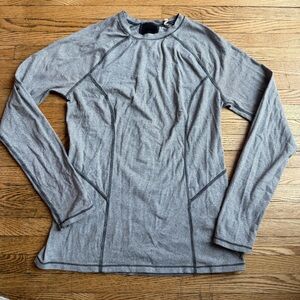 Lucy Activewear Gray Long Sleeve Performance Athletic Top